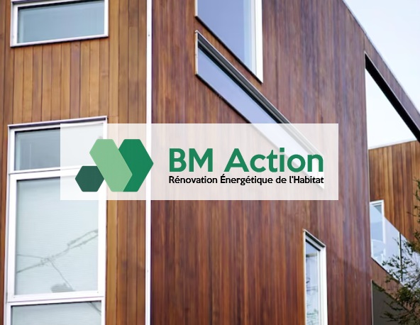 Isolation extérieure avec bardage bois sur maison rénovée